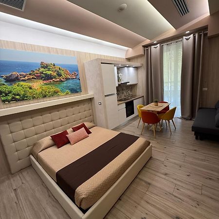 Th Luxury Rooms & Apartment Giardini-Naxos Exterior foto