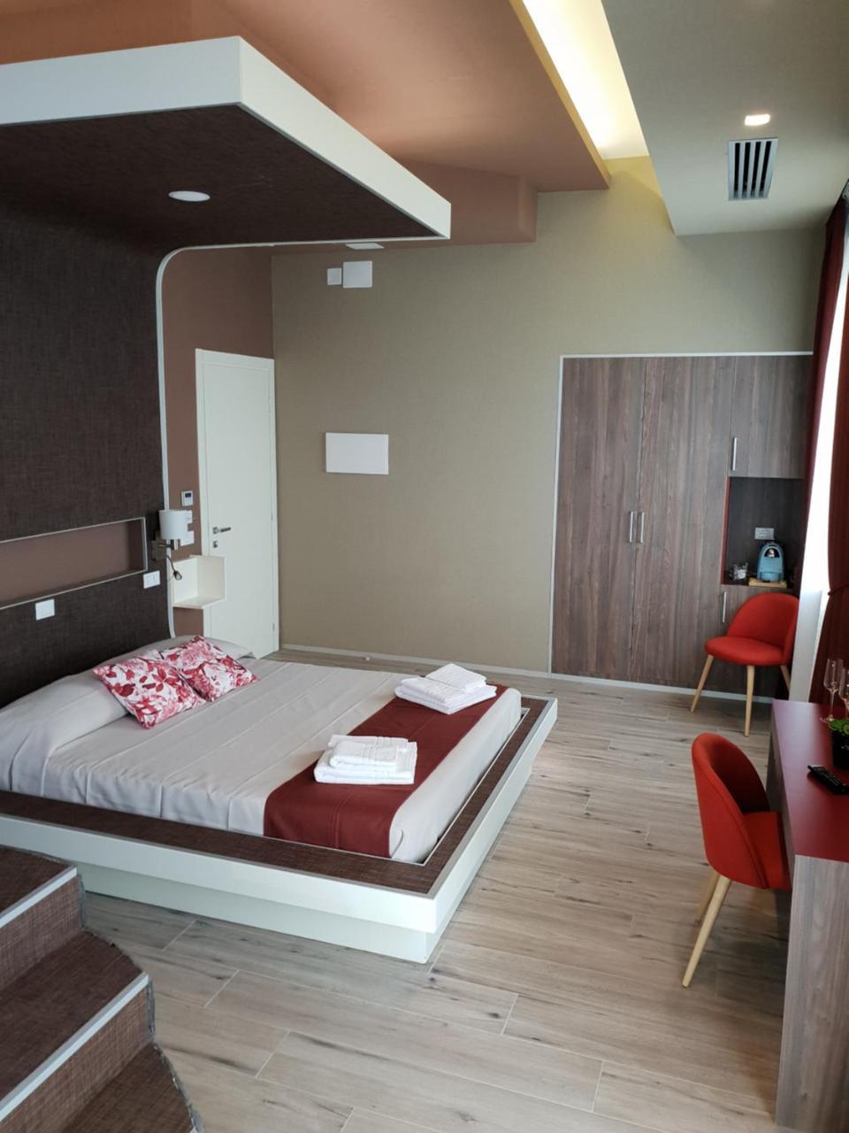 Th Luxury Rooms & Apartment Giardini-Naxos Exterior foto